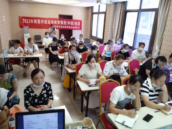 月嫂培訓班多少錢南昌報名